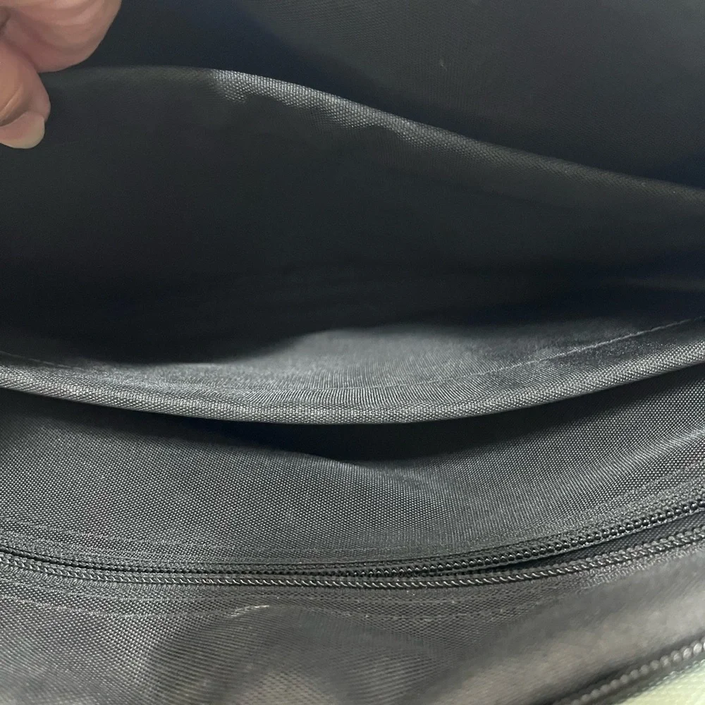 Token Lawrence Laptop bag, versatile w amazing storage and durable. Pale green